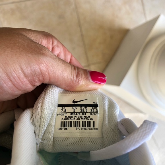 Sold‼️Women’s Nike Flex Run👟🏃🏾‍♀️ - Picture 7 of 7